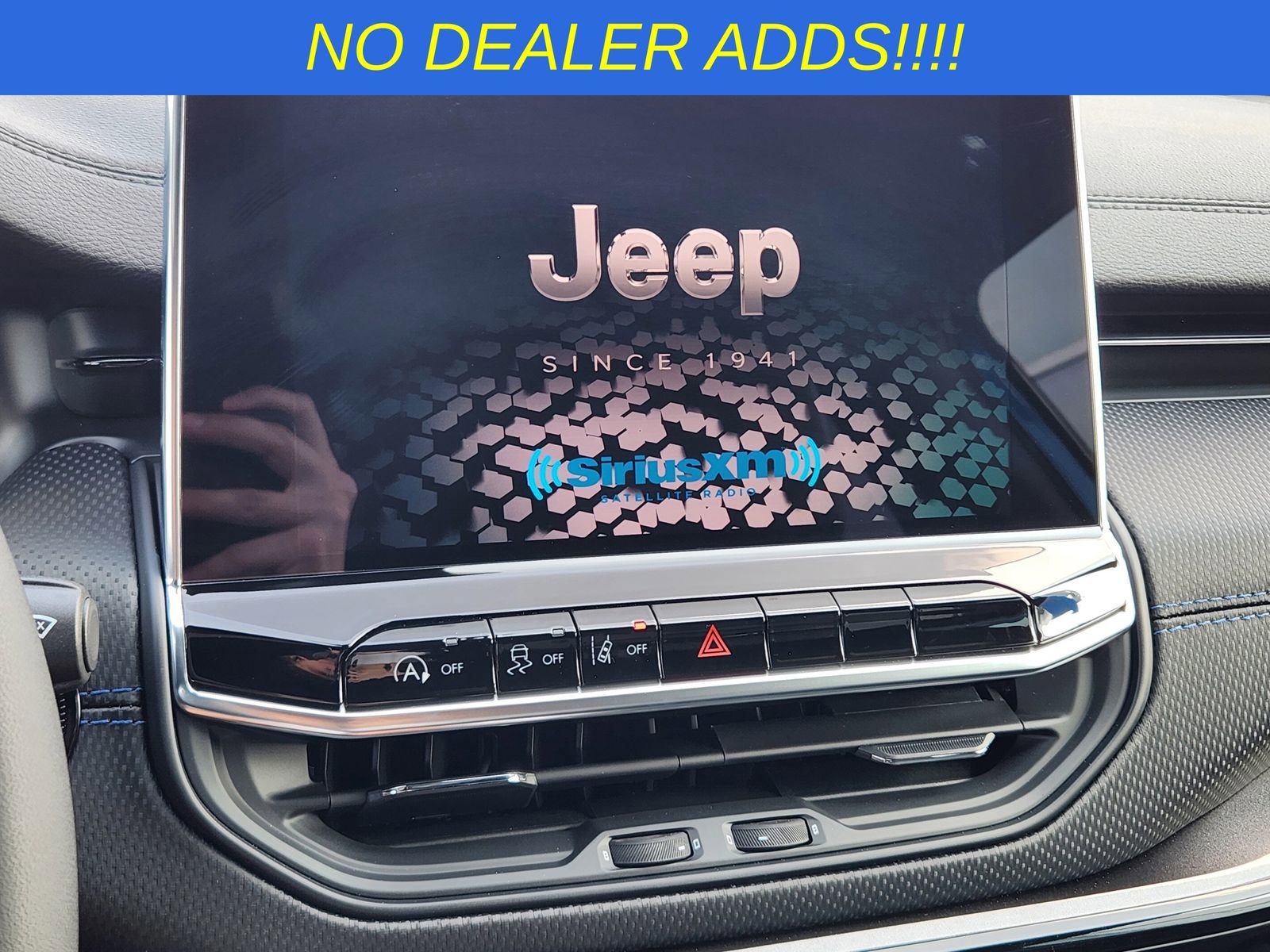 New 2026 Jeep Compass Latitude image 14