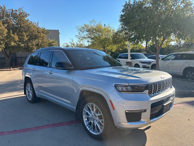 Used 2023 Jeep Grand Cherokee L Summit w/ Advanced Protech Group IV AWD/4WD image 3