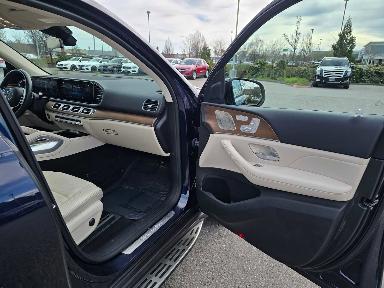 Used 2021 Mercedes-Benz GLE 350 4MATIC image 12