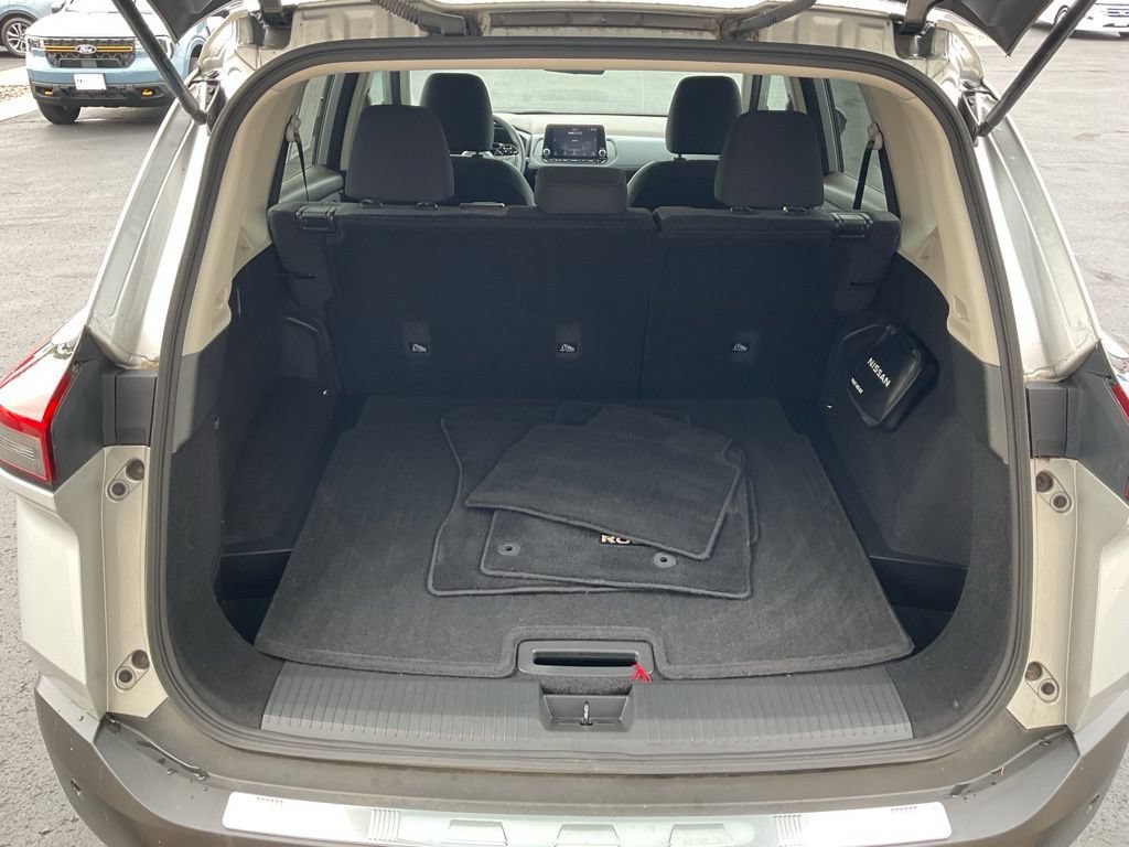 Used 2023 Nissan Rogue SV AWD/4WD image 21
