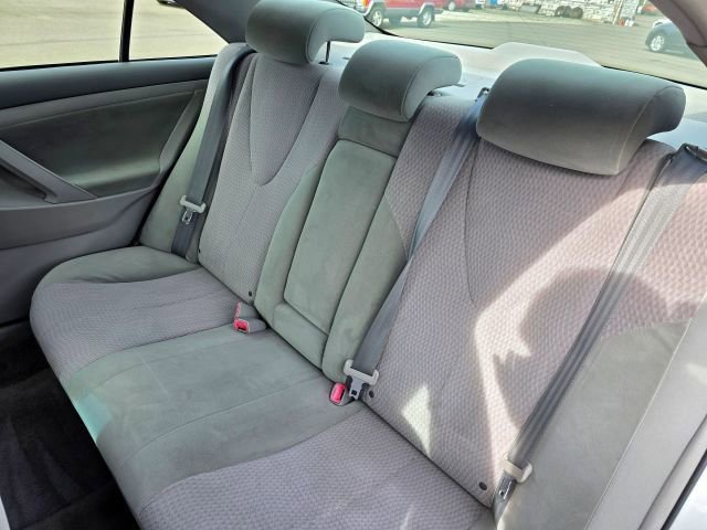 Used 2011 Toyota Camry LE image 31