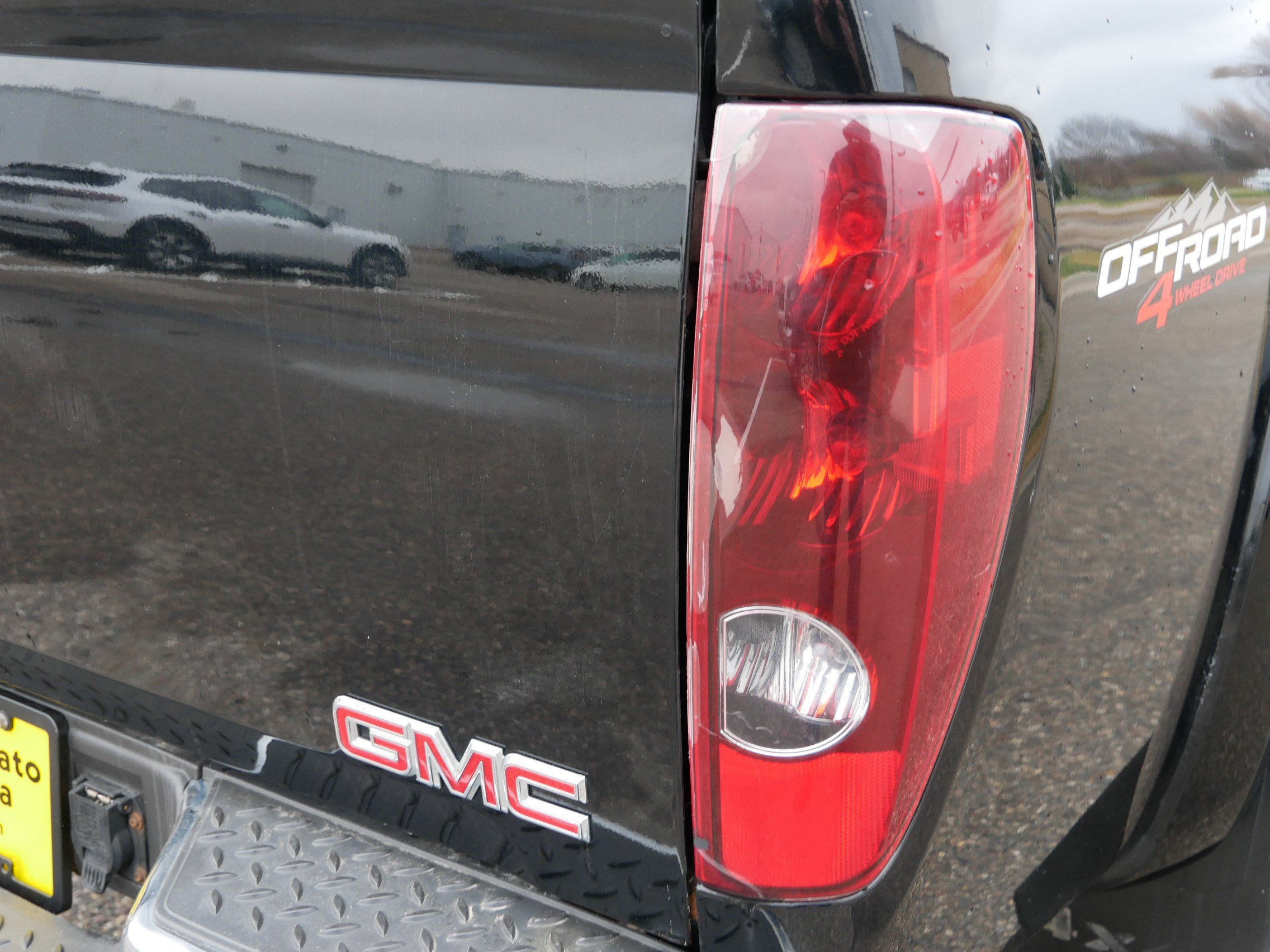 Used 2008 GMC Canyon SLE image 17