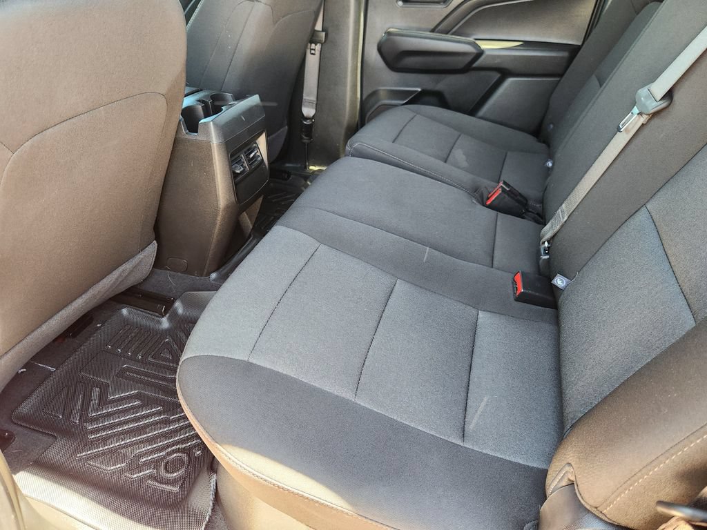 Used 2025 Chevrolet Colorado Trail Boss AWD/4WD image 28