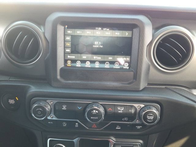 Used 2022 Jeep Gladiator Sport image 20