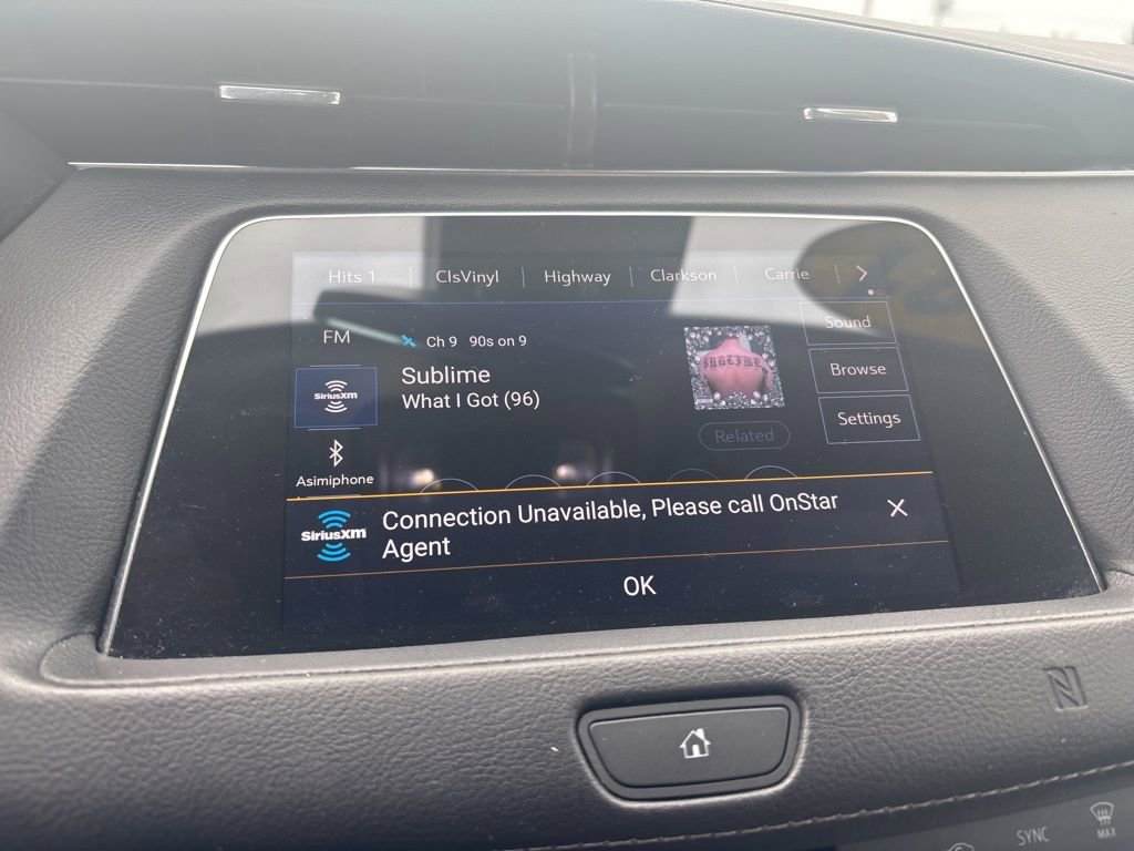 Used 2021 Cadillac XT4 Luxury w/ Cold Weather Package image 15