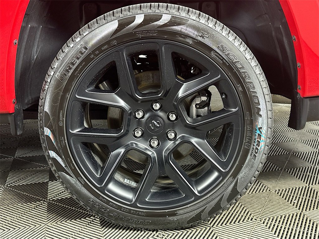 Used 2025 RAM 1500 Laramie w/ Night Edition image 35