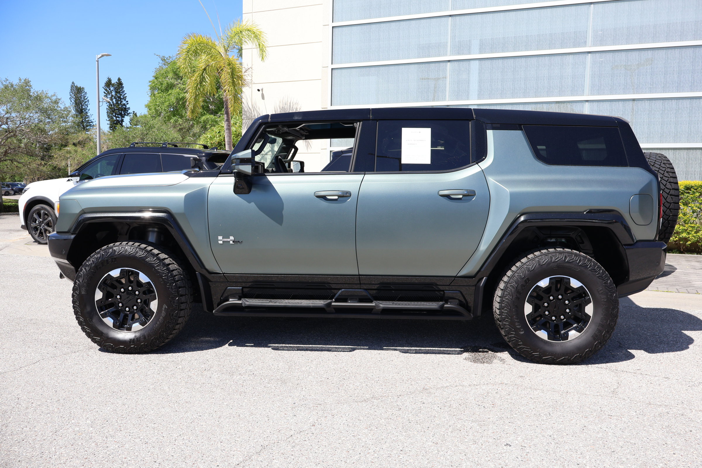 Used 2024 GMC Hummer EV 3X w/ Extreme Off-Road Package AWD/4WD image 6