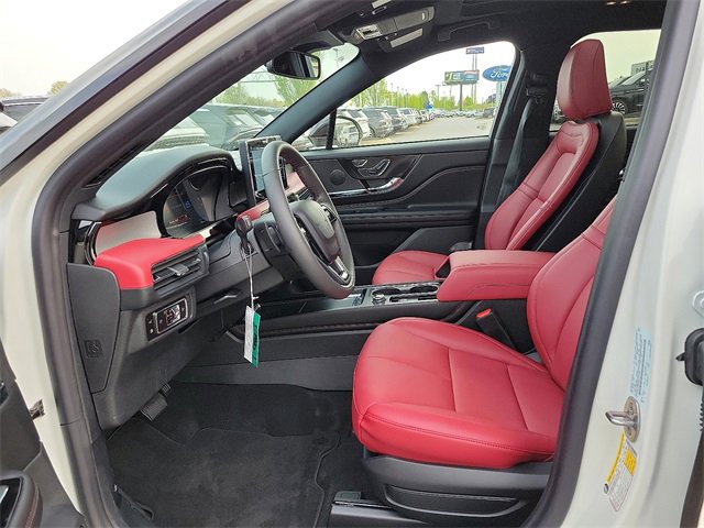 New 2024 Lincoln Corsair Grand Touring image 6