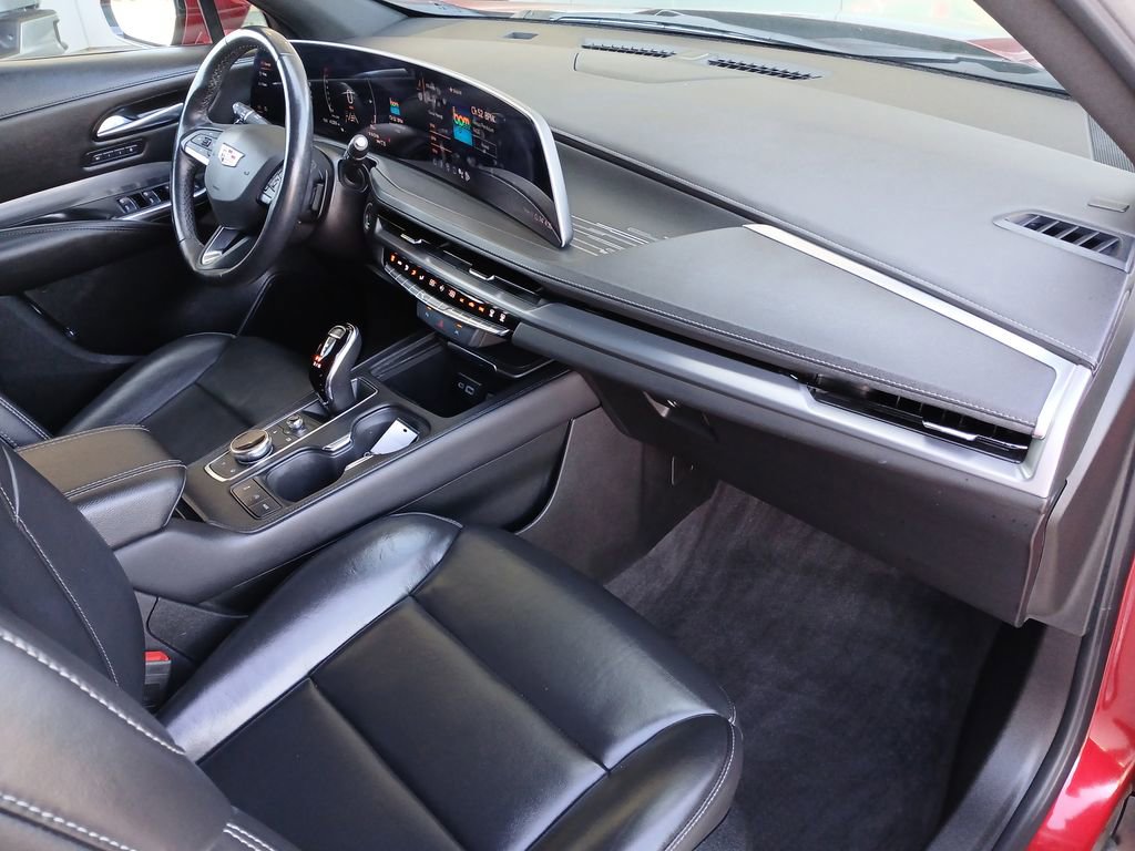 Certified 2024 Cadillac XT4 Premium Luxury AWD/4WD image 30