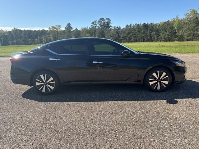 Used 2021 Nissan Altima 2.5 SV image 8