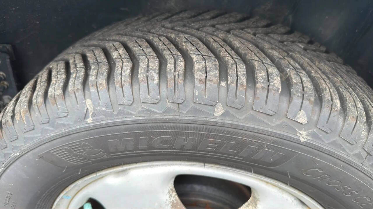 Used 2011 Honda CR-V LX image 9