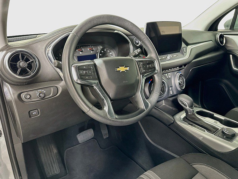 Used 2025 Chevrolet Blazer LT FWD image 9