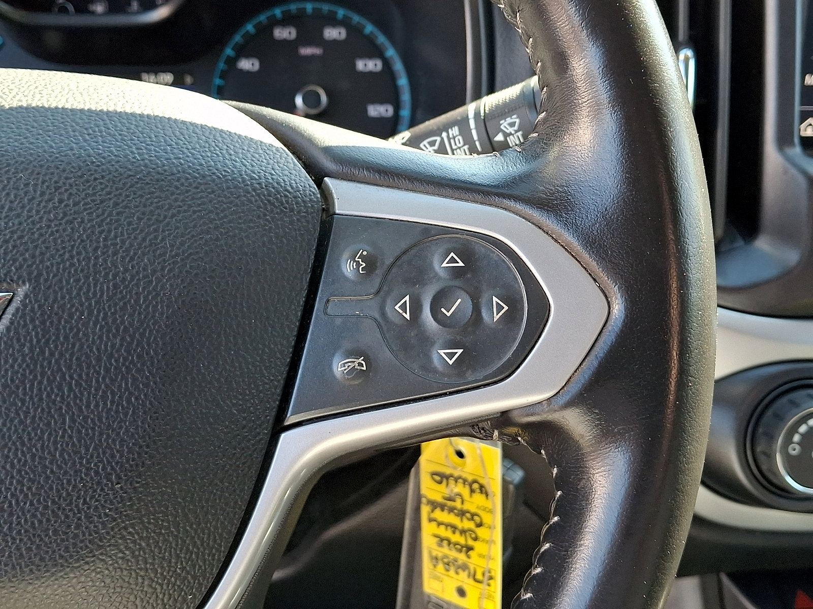 Used 2024 Chevrolet Equinox LT FWD image 22