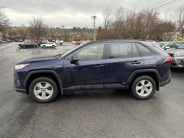 Used 2021 Toyota RAV4 XLE w/ Convenience Package AWD/4WD image 6