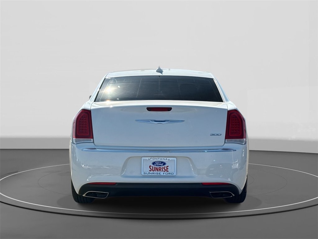 Used 2023 Chrysler 300 Touring image 6