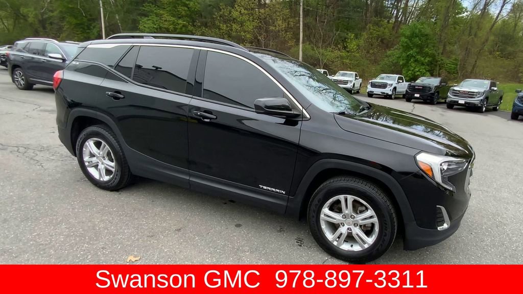 Used 2020 GMC Terrain SLE w/ Driver Convenience Package AWD/4WD image 2