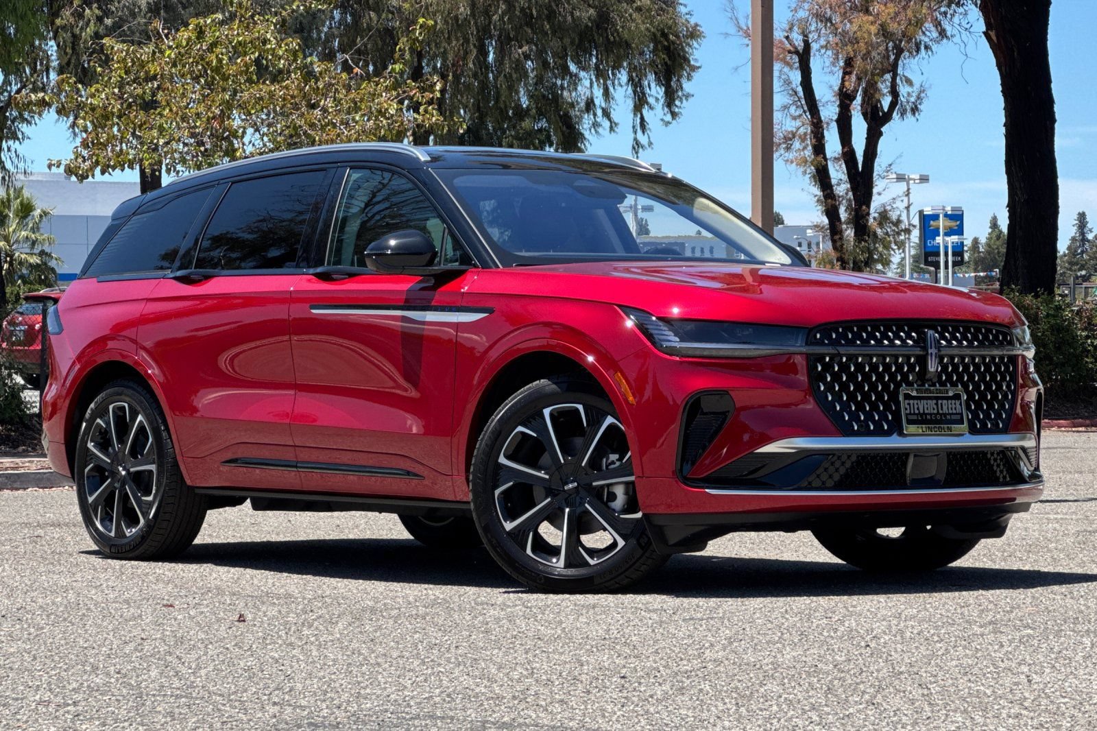 New 2026 Lincoln Nautilus Reserve AWD/4WD image 2