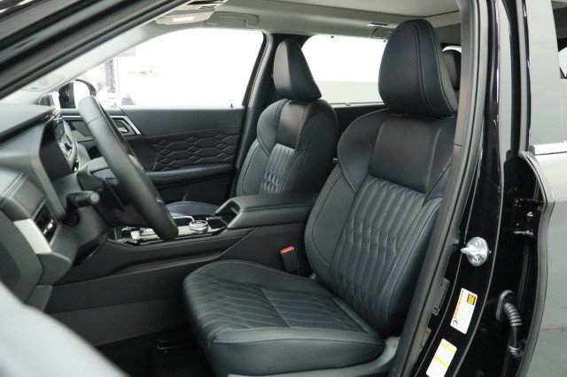 New 2026 Mitsubishi Outlander SEL FWD image 7
