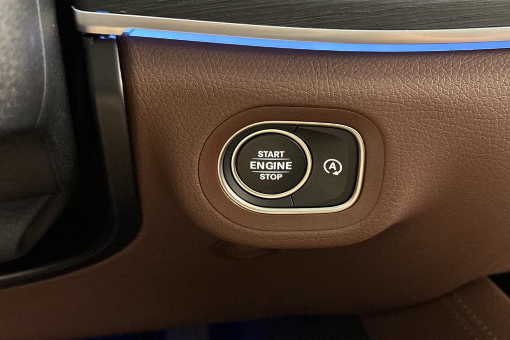 Certified 2026 Mercedes-Benz GLS 450 4MATIC image 28
