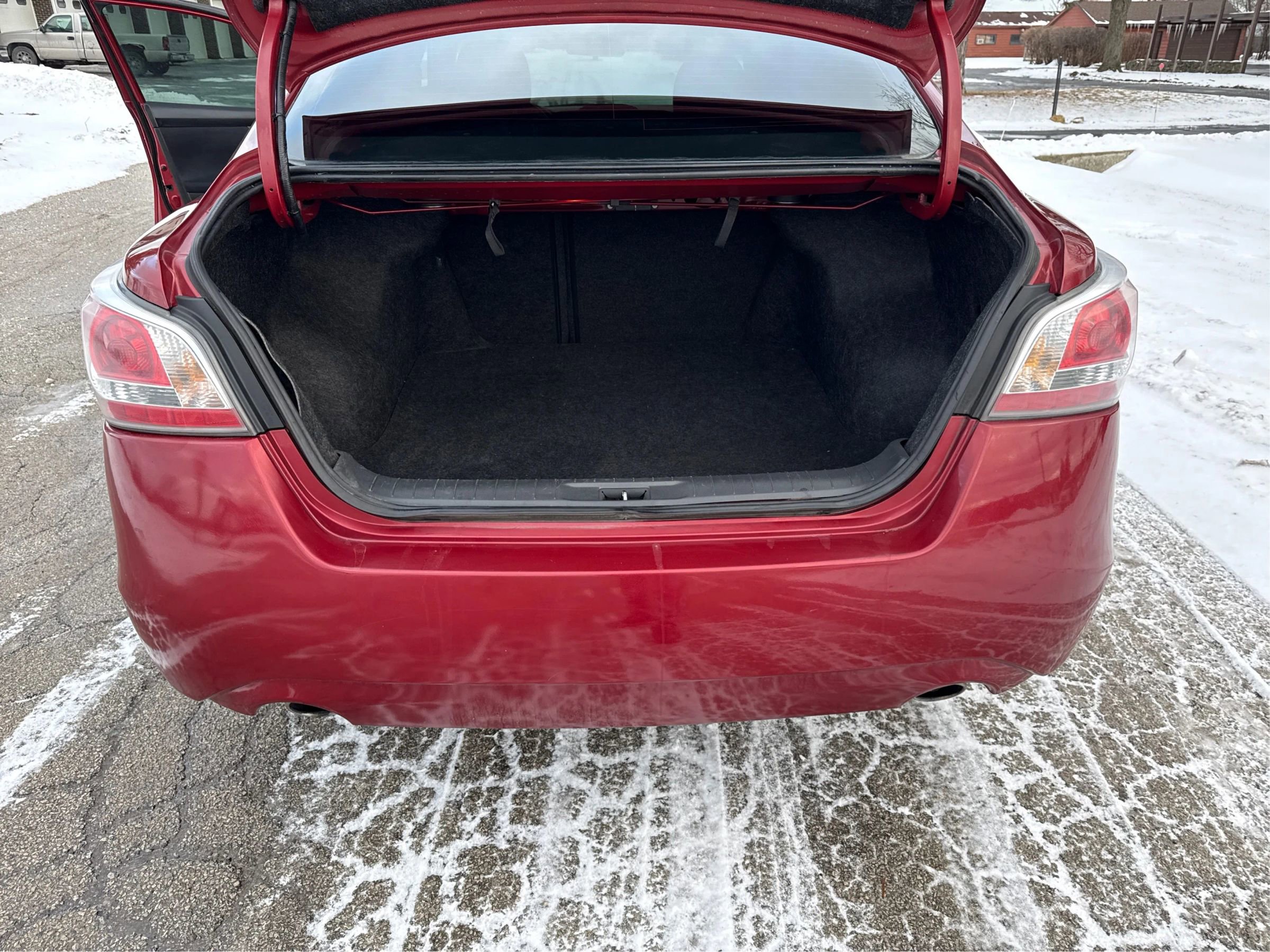 Used 2014 Nissan Altima 2.5 S w/ Display Audio Package image 15