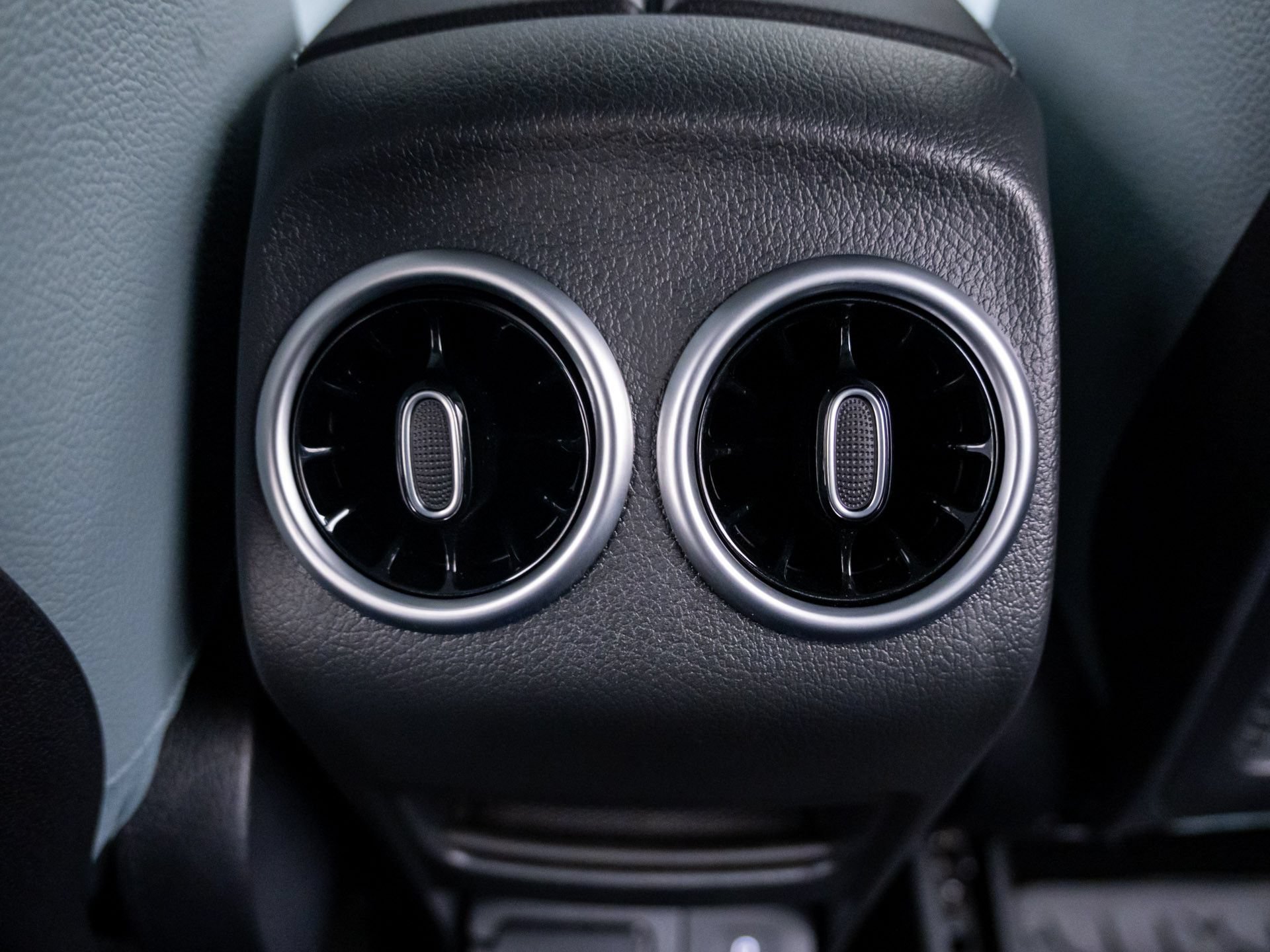 New 2026 Mercedes-Benz GLB 250 4MATIC image 22