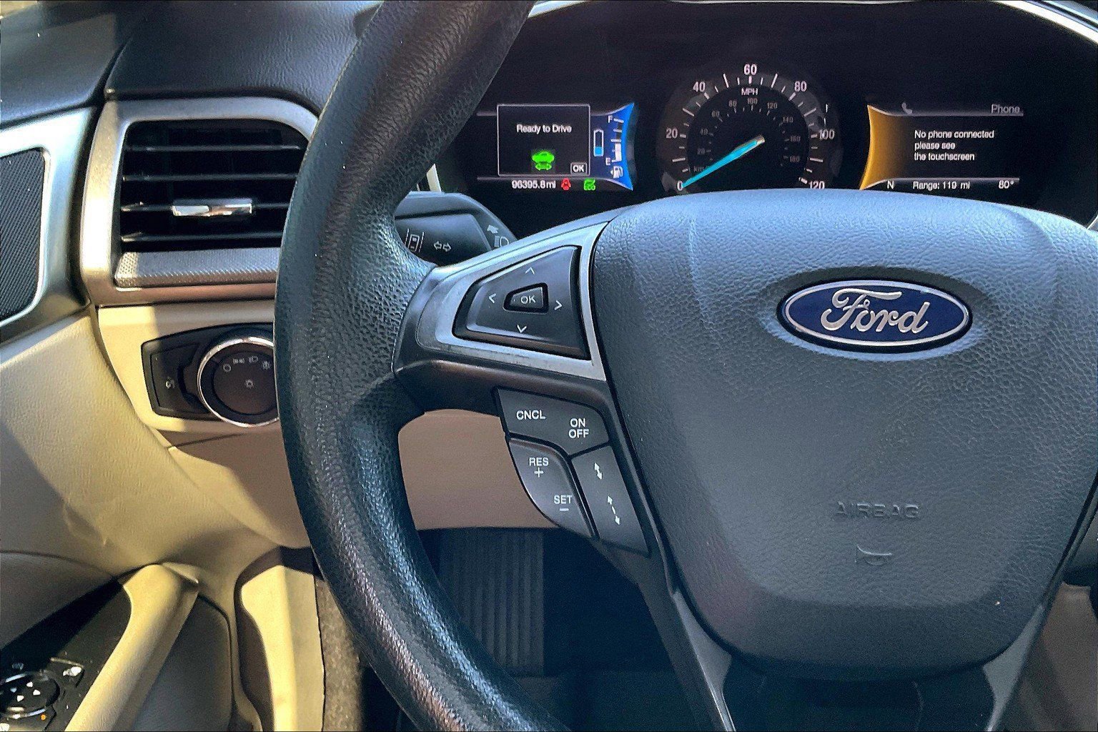 Used 2019 Ford Fusion SE image 23