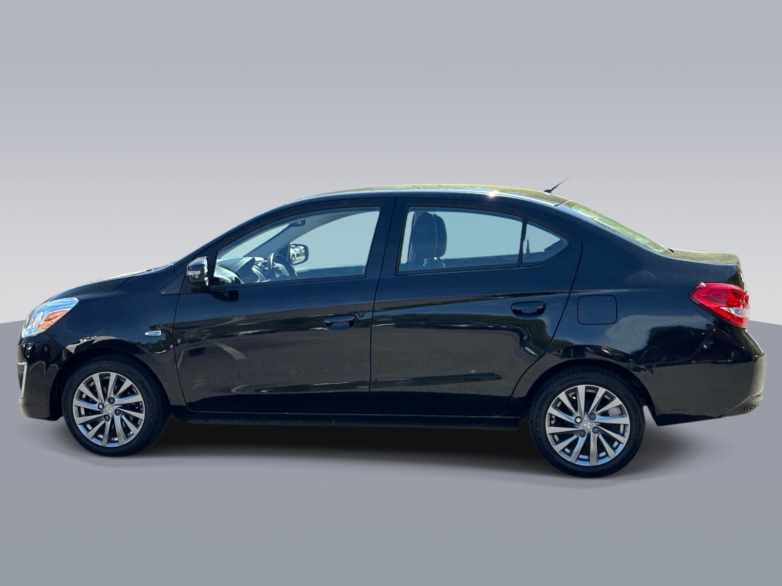 Used 2018 Mitsubishi Mirage G4 SE FWD image 3