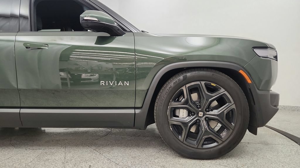 Used 2025 Rivian R1S Adventure Dual AWD/4WD image 17