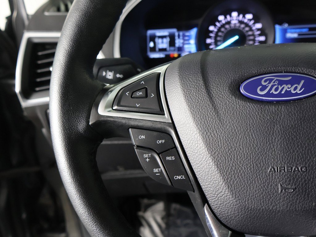 Used 2024 Ford Edge Titanium image 39