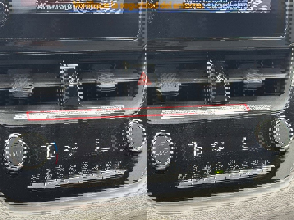 Used 2023 Toyota Corolla Cross LE image 14