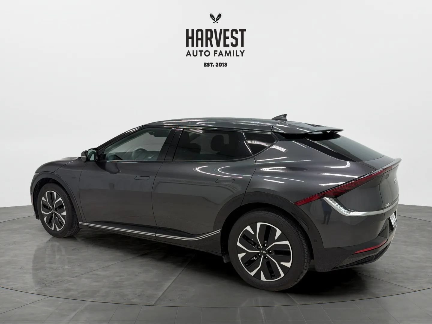 Used 2022 Kia EV6 Wind w/ Wind Technology Package AWD/4WD image 3