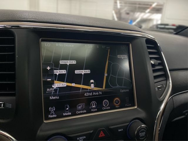 Used 2015 Jeep Grand Cherokee Limited w/ Trailer Tow Group IV AWD/4WD image 30
