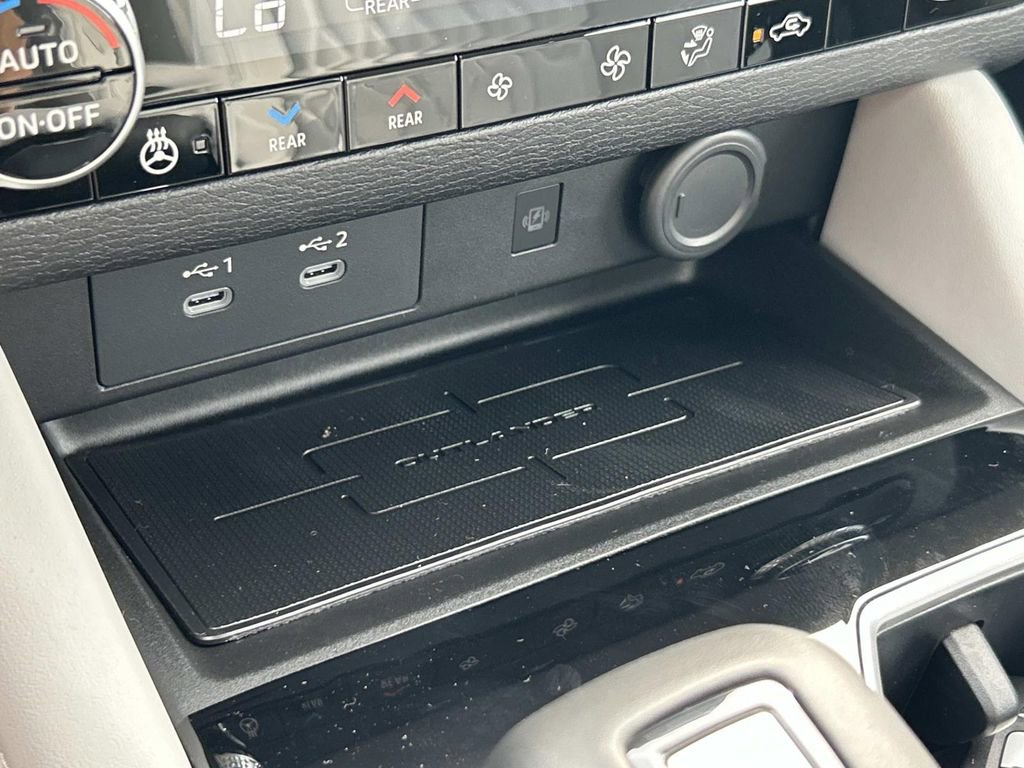 New 2025 Mitsubishi Outlander SEL image 32