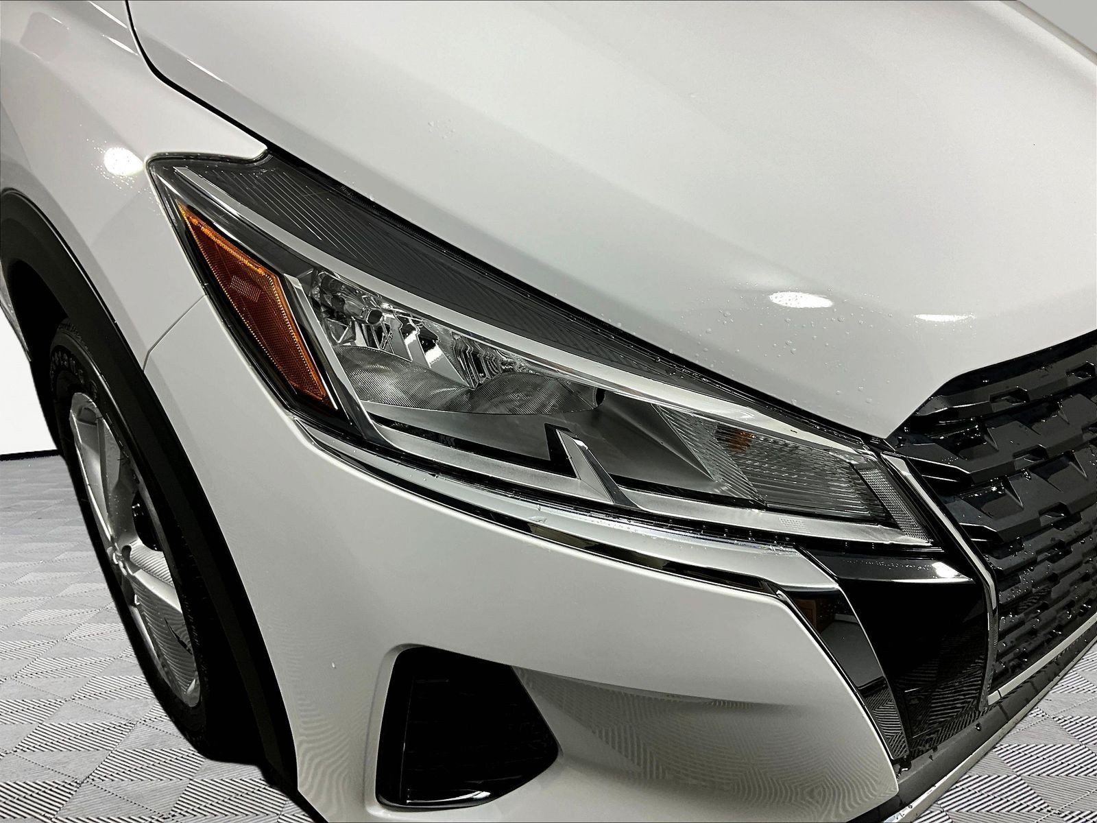 Certified 2022 Nissan Kicks S FWD image 31