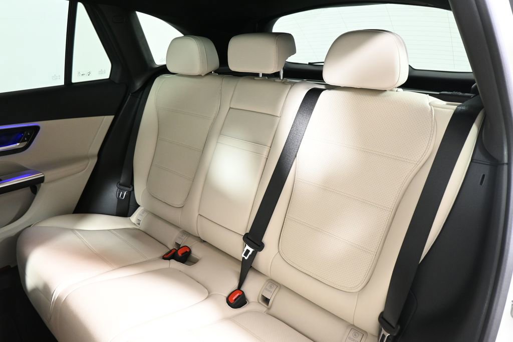 Certified 2026 Mercedes-Benz GLC 300 4MATIC image 4