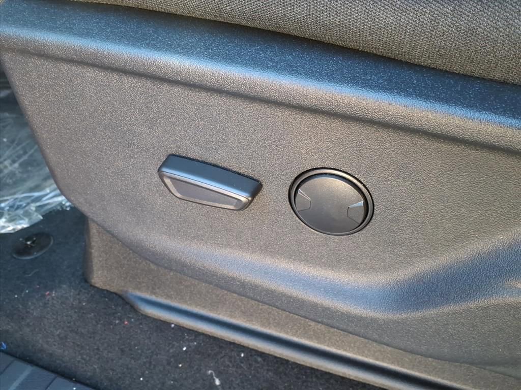 New 2026 Ford F250 XLT w/ 360-Degree Camera Package image 16