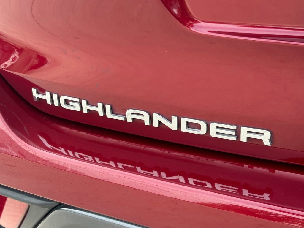 Used 2023 Toyota Highlander Limited image 13