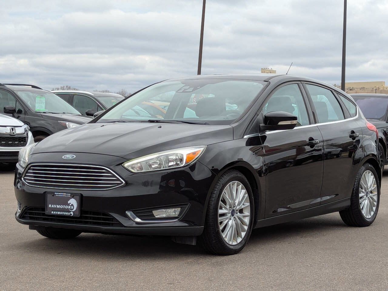 Used 2016 Ford Focus Titanium w/ Titanium Technology Package image 7