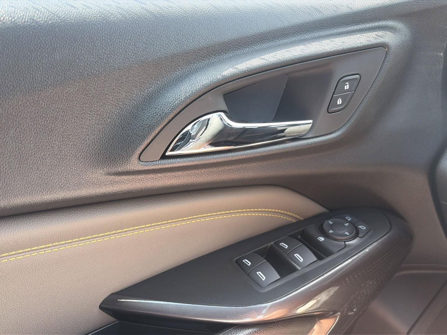 New 2026 Chevrolet Trax ACTIV w/ Sunroof Package FWD image 16