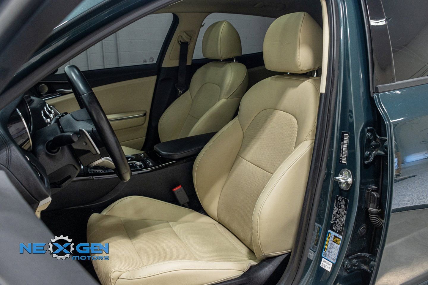 Used 2023 Kia Stinger GT-Line w/ Sun & Sound Package image 20