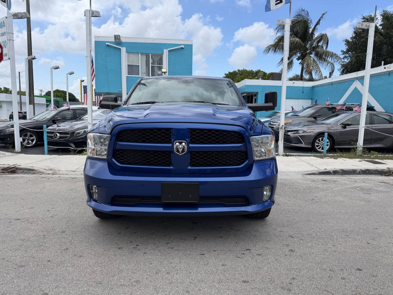 Used 2019 RAM 1500 Express w/ Express Value Package AWD/4WD image 5