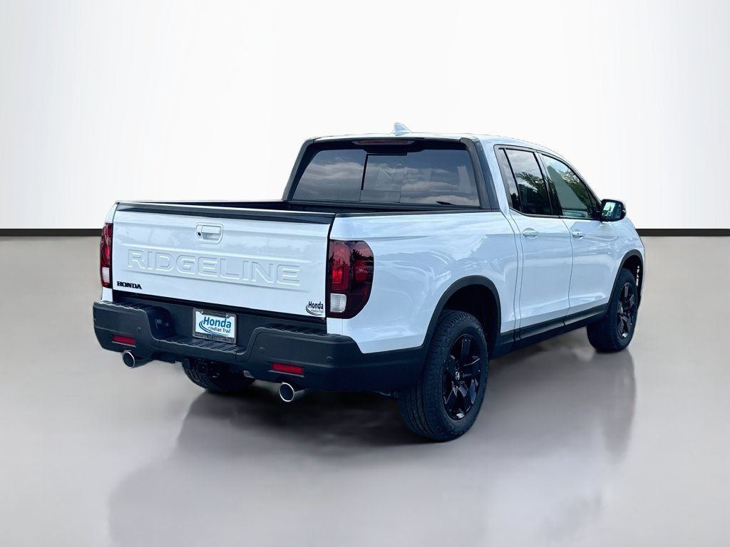 New 2026 Honda Ridgeline Black Edition image 9