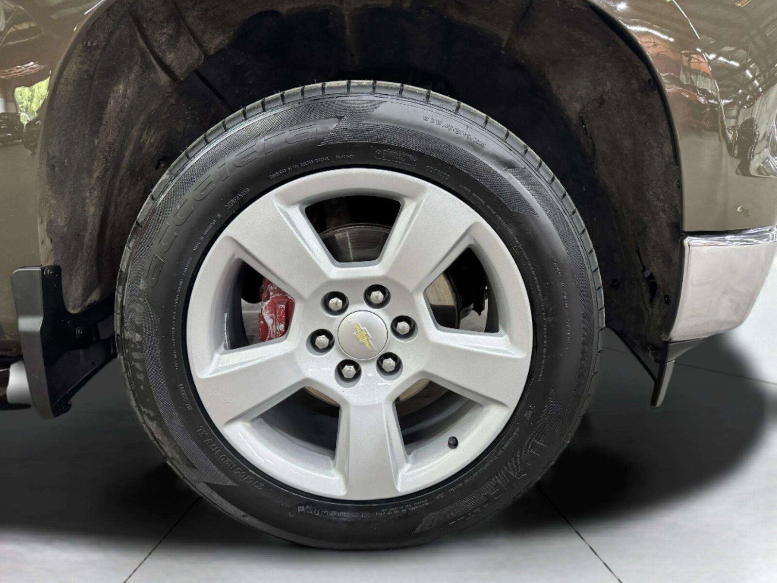 Used 2023 Chevrolet Silverado 1500 LT AWD/4WD image 70