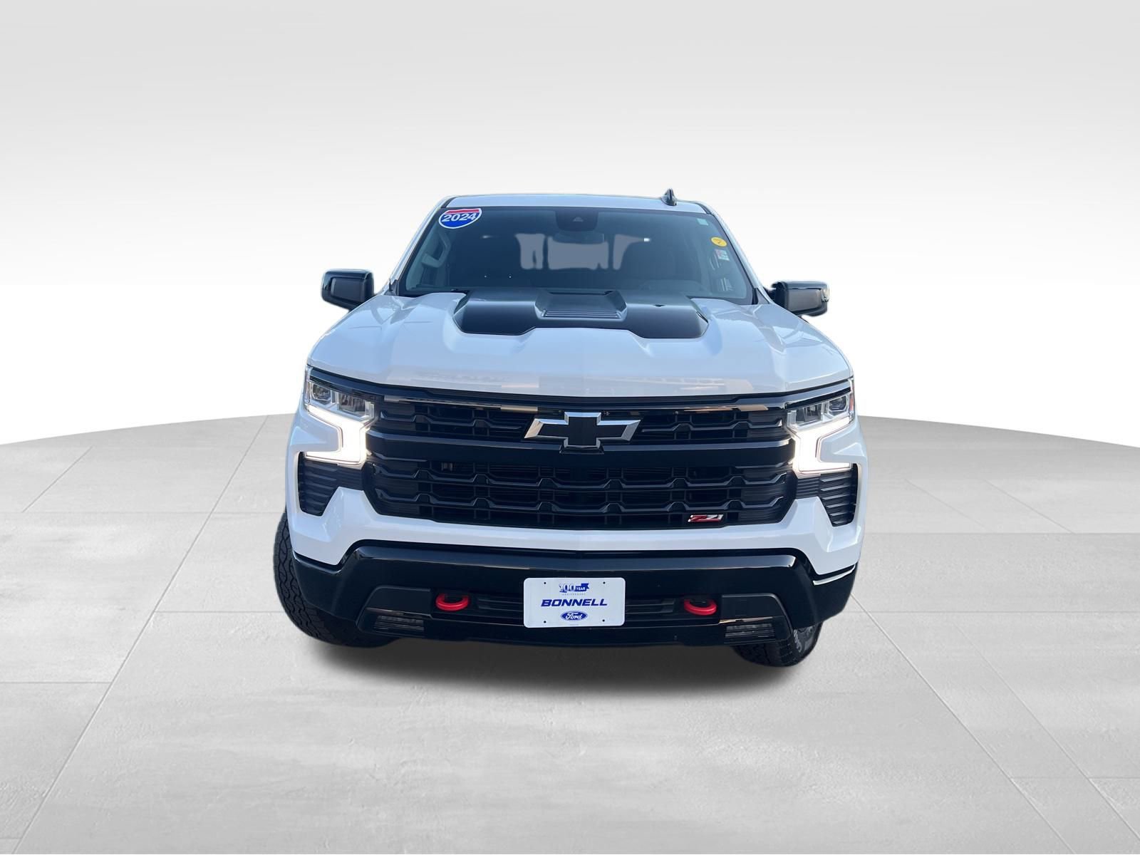 Used 2024 Chevrolet Silverado 1500 LT Trail Boss w/ Convenience Package II image 8
