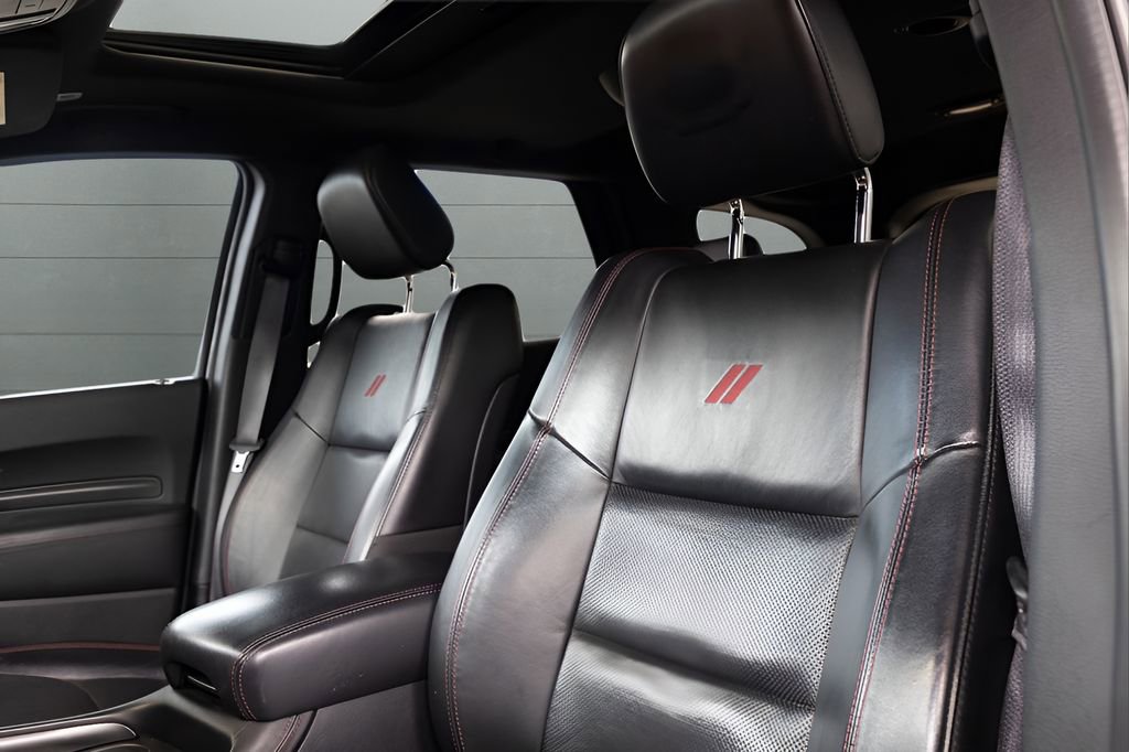 Used 2022 Dodge Durango R/T w/ Blacktop Package AWD/4WD image 2