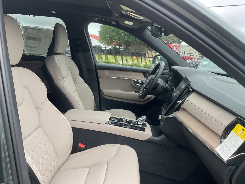 New 2027 Volvo XC90 B6 Plus AWD/4WD image 19