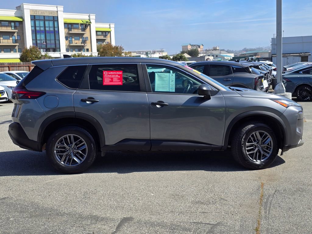 Used 2023 Nissan Rogue S image 31