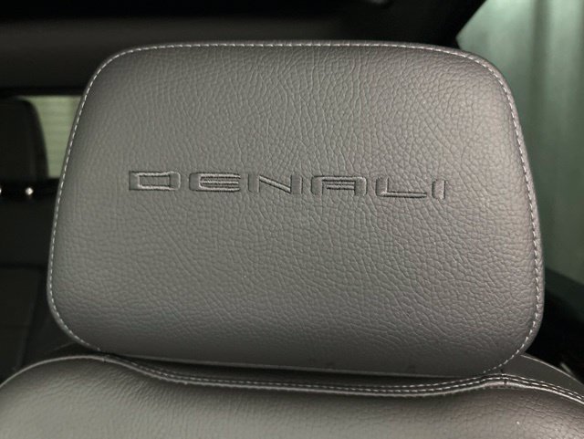 Used 2021 GMC Sierra 2500 Denali w/ Denali Ultimate Package AWD/4WD image 12