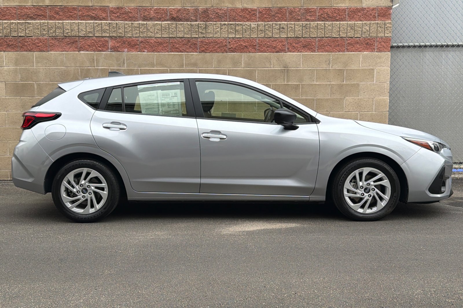 Used 2024 Subaru Impreza 2.0i AWD/4WD image 3