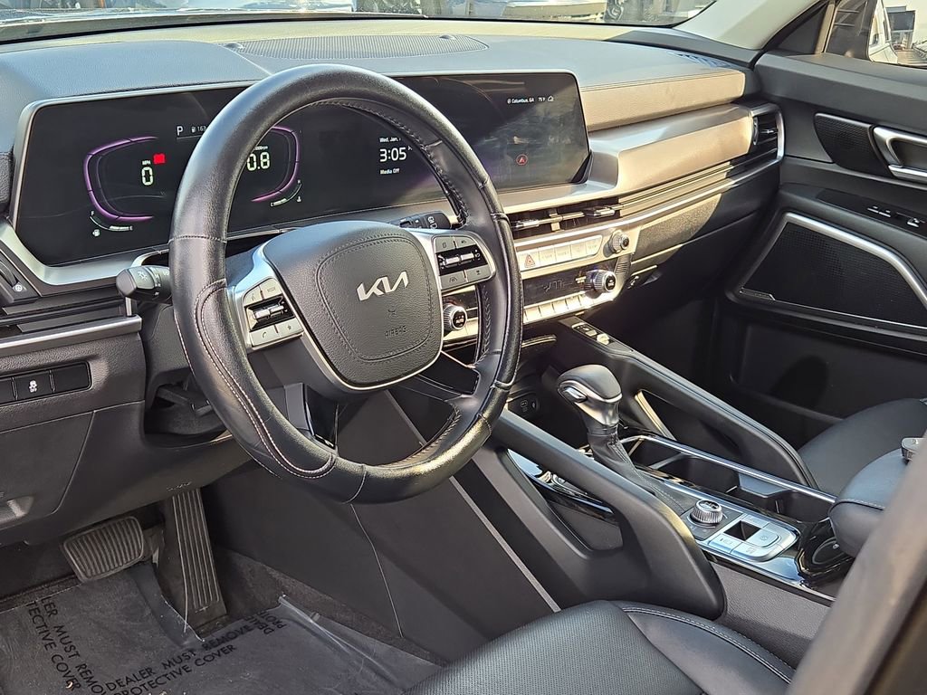 Certified 2023 Kia Telluride S image 17